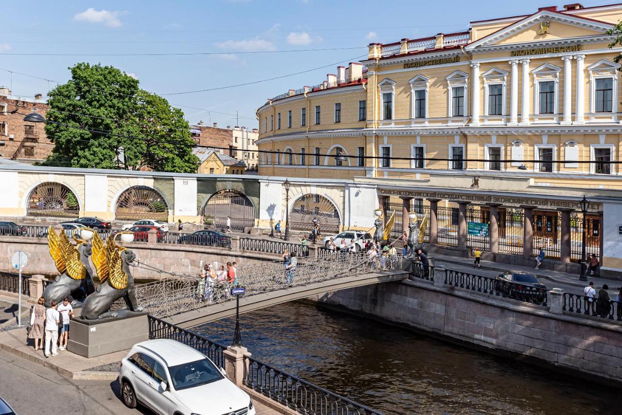 FRANK PORTER КВАРТИРА С ВИДОМ НА КАНАЛ ГРИБОЕДОВА САНКТ-ПЕТЕРБУРГ (Россия)  - Квартиры посуточно | NOCHI